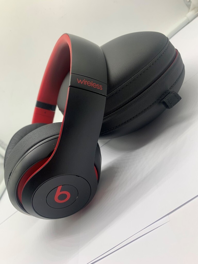 Beats Studio 3 | in Ealing Broadway 
